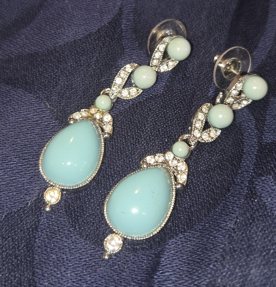 Vintage Victorian costume jewelry dangle earrings blue silver stone pierced ears